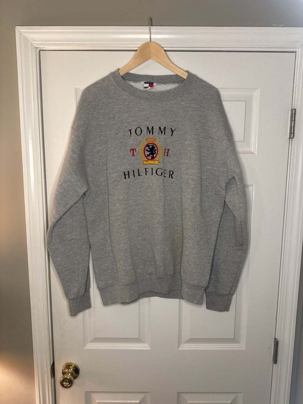 VTG 90s Tommy Hilfiger Crest Crewneck Sweatshirt Grey Made in USA L